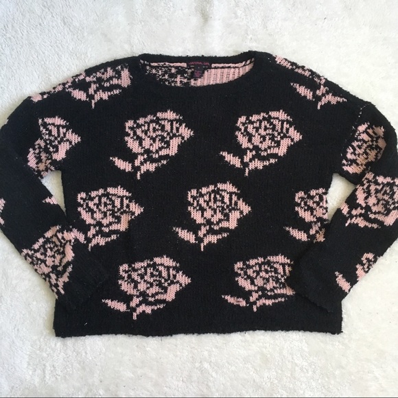 Rose Patterned Sweater - Picture 2 of 4